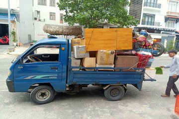 Xe ba gác quận 12